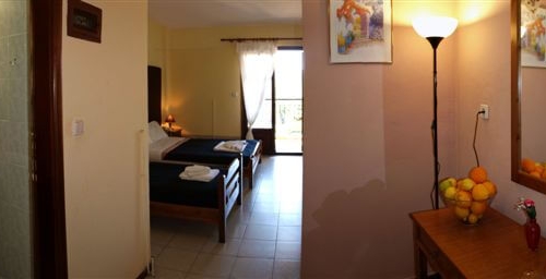 JENNY-HOTEL-30